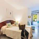 S'ortale Possibilita Di Parcheggio Interno E Ristorante All'aperto 3* 奥罗塞伊