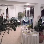 酒店 S'ortale Possibilita Di Parcheggio Interno E Ristorante All'aperto