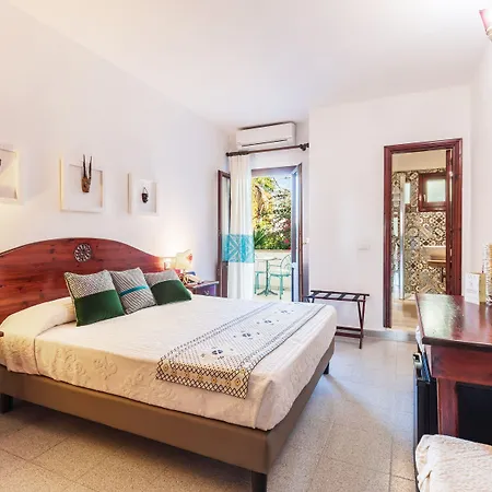 Hotel S'ortale Con Parcheggio Interno E Ristorante All'aperto 3*
