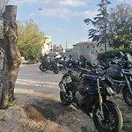 S'ortale Possibilita Di Parcheggio Interno E Ristorante All'aperto Hotel