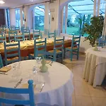 S'ortale Possibilita Di Parcheggio Interno E Ristorante All'aperto Hotel 3*
