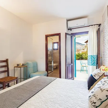 S'ortale Con Parcheggio Interno E Ristorante All'aperto Hotel Orosei
