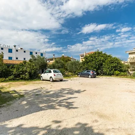 S'ortale Con Parcheggio Interno E Ristorante All'aperto 3* أروسييْ