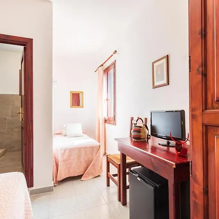 S'ortale Con Parcheggio Interno E Ristorante All'aperto 3* Orosei