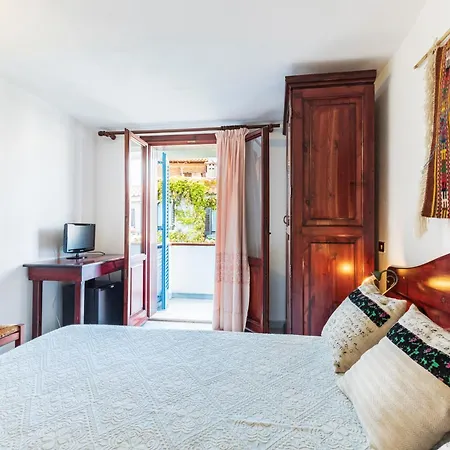 S'ortale Con Parcheggio Interno E Ristorante All'aperto أروسييْ