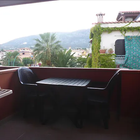 S'ortale Possibilita Di Parcheggio Interno E Ristorante All'aperto