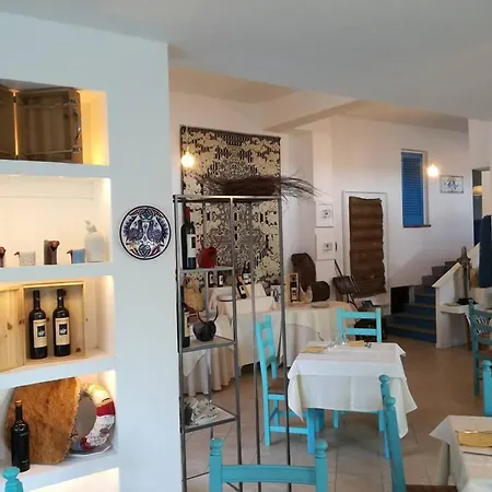 S'ortale, Possibilita Di Parcheggio Interno E Ristorante All'aperto