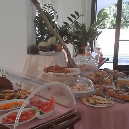 Ξενοδοχείο S'ortale Possibilita Di Parcheggio Interno E Ristorante All'aperto 3*