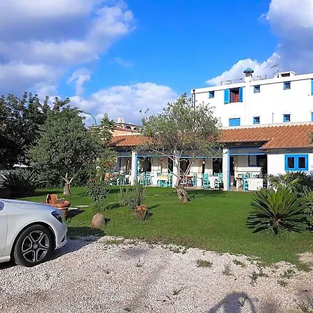 מלון S'ortale, Possibilita Di Parcheggio Interno E Ristorante All'aperto אורוסיי