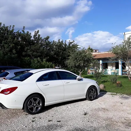 S'ortale Con Parcheggio Interno E Ristorante All'aperto