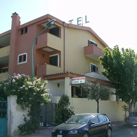 S'ortale Possibilita Di Parcheggio Interno E Ristorante All'aperto 3* Orosei