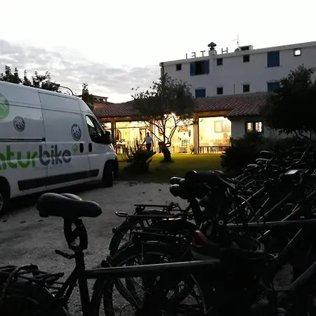 S'ortale Con Parcheggio Interno E Ristorante All'aperto 3*