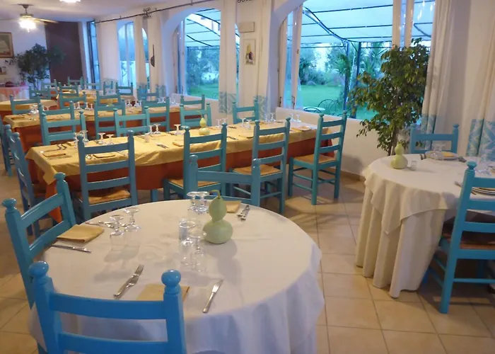 S'ortale Possibilita Di Parcheggio Interno E Ristorante All'aperto Hotel 3*