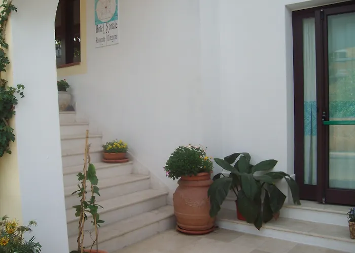 S'ortale Possibilita Di Parcheggio Interno E Ristorante All'aperto ホテル 3*