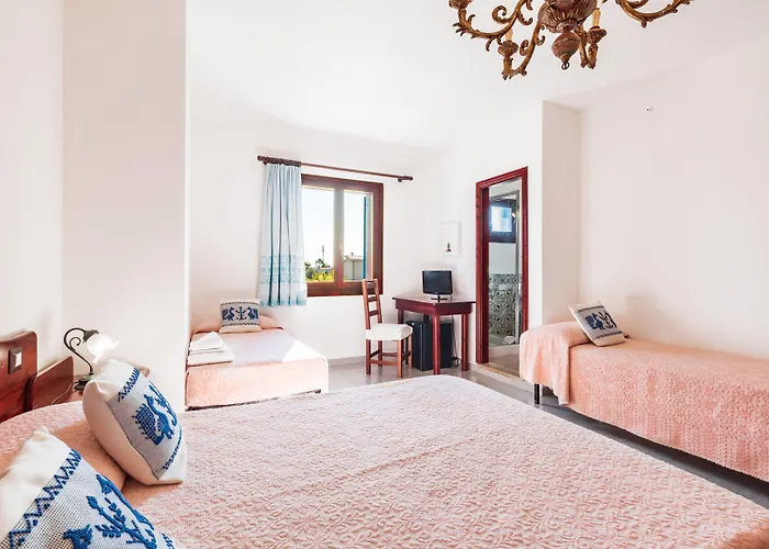 S'ortale Possibilita Di Parcheggio Interno E Ristorante All'aperto Hotel